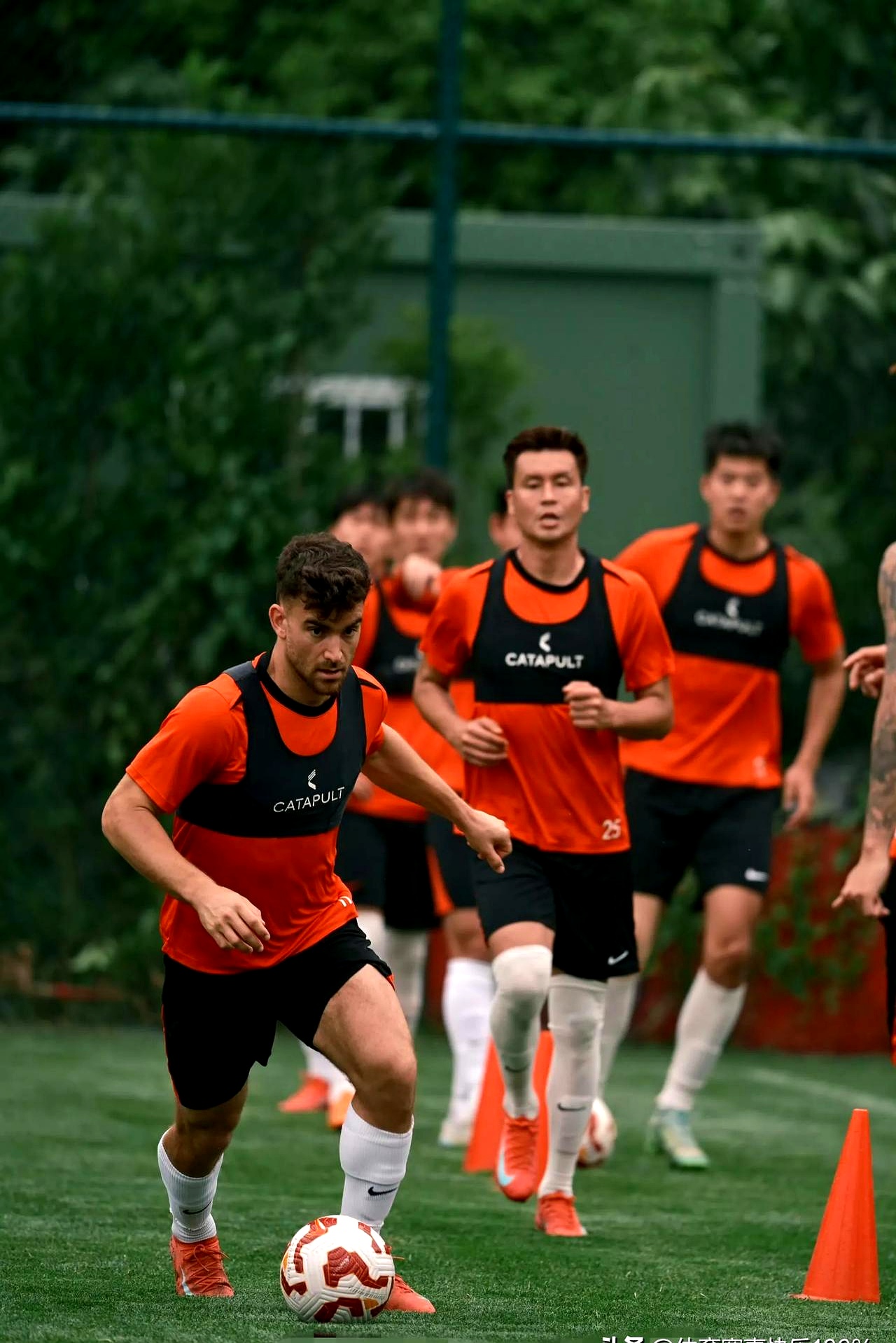 中超联赛球队积极备战下场比赛