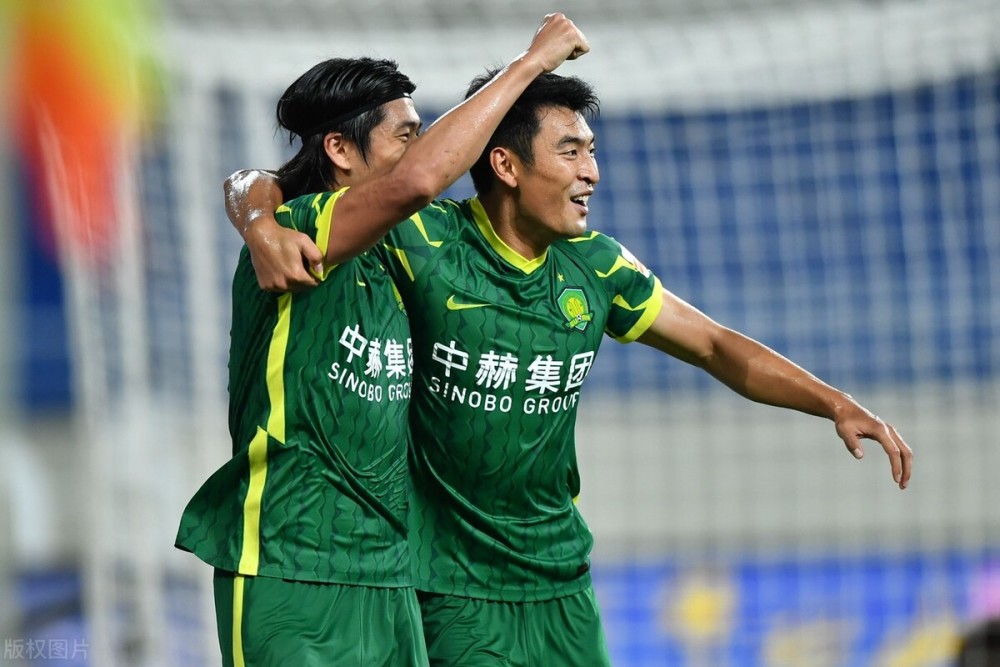 里昂锋霸连场破门,助球队取得胜利 里昂锋霸连场破门,助球队取得胜利