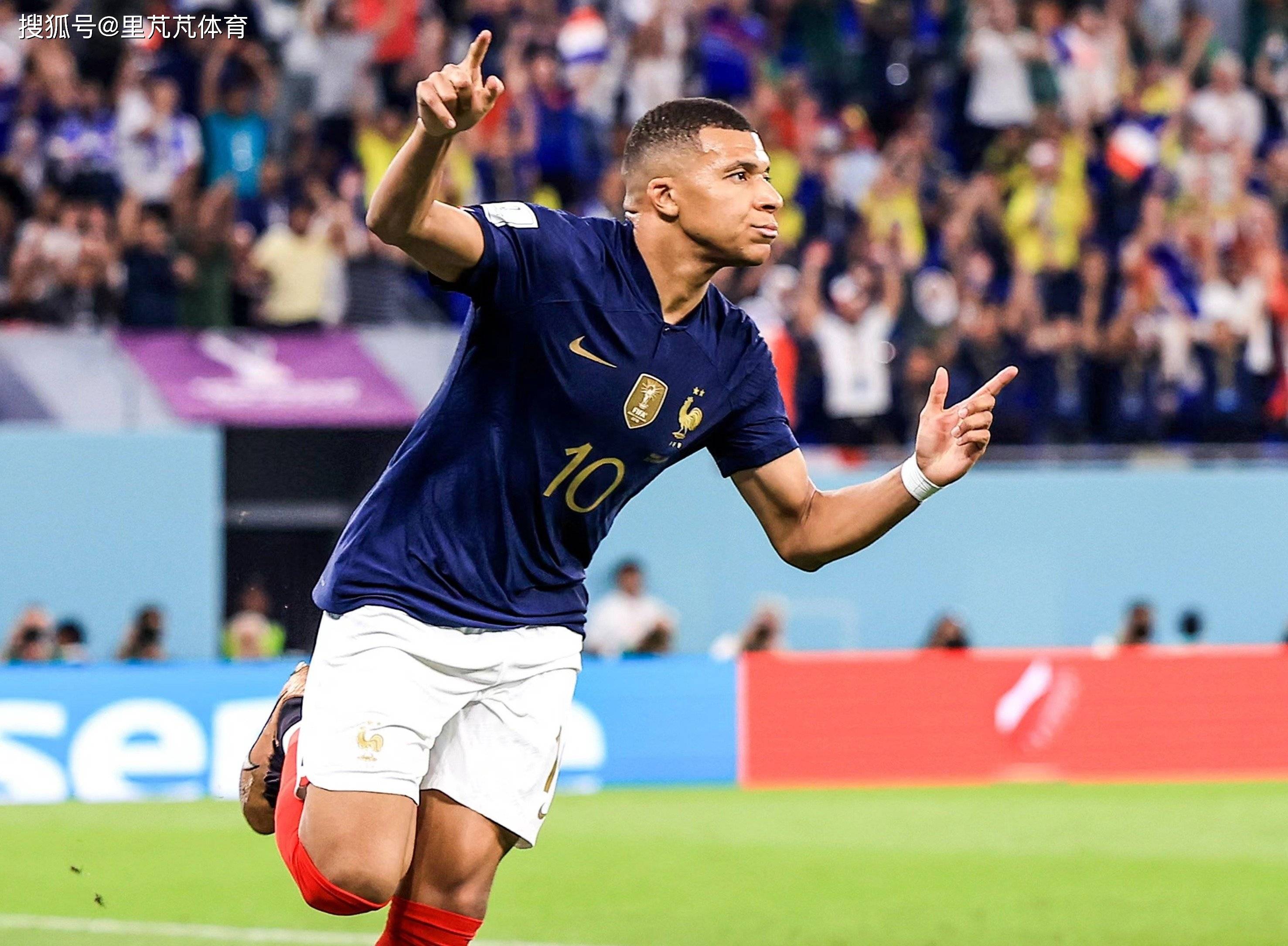 欧洲杯热门球员表现抢眼，突破不断