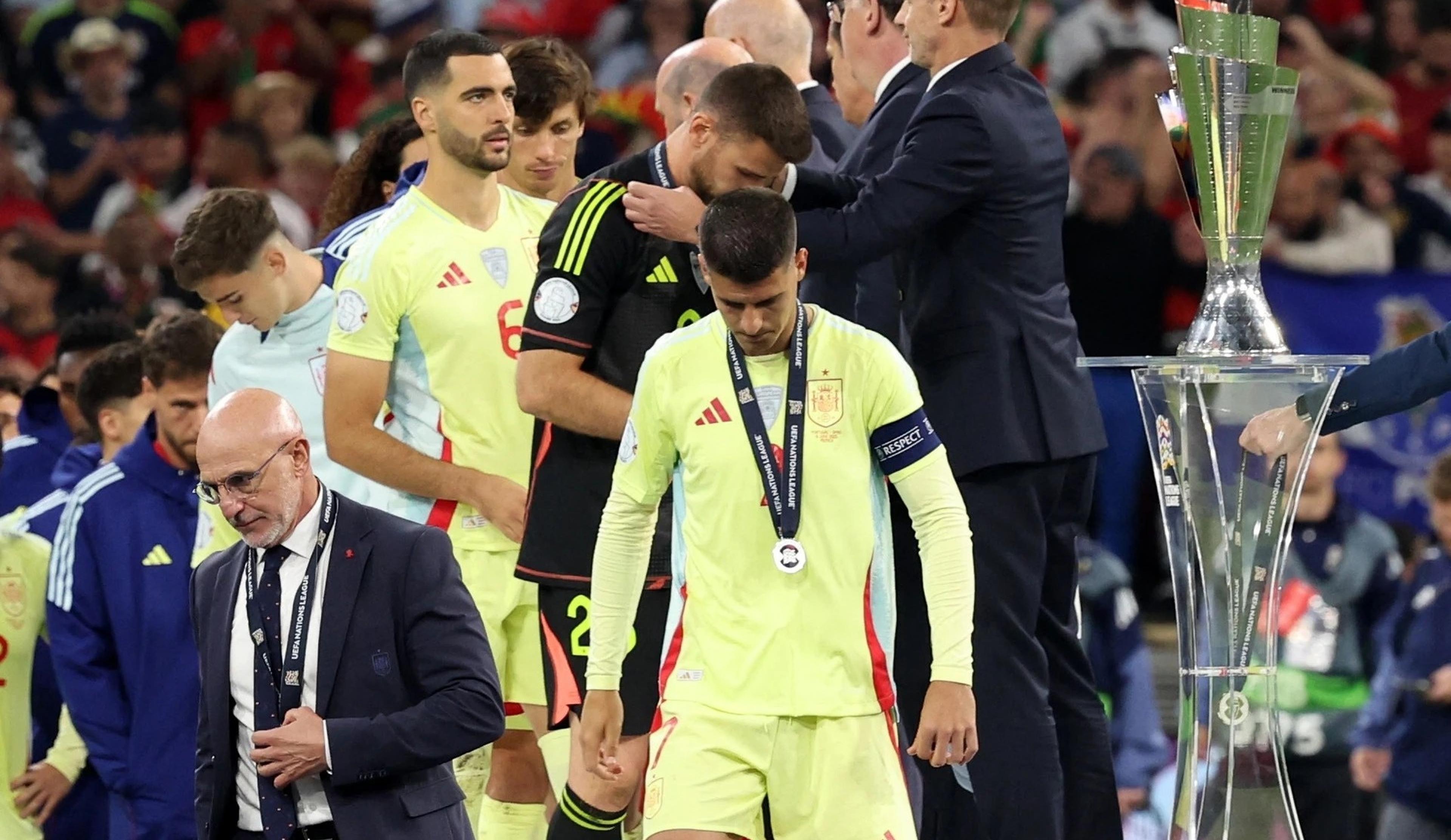 三亿体育体育注册-包含西班牙人士气高涨：主场作战迎战前排球队的词条