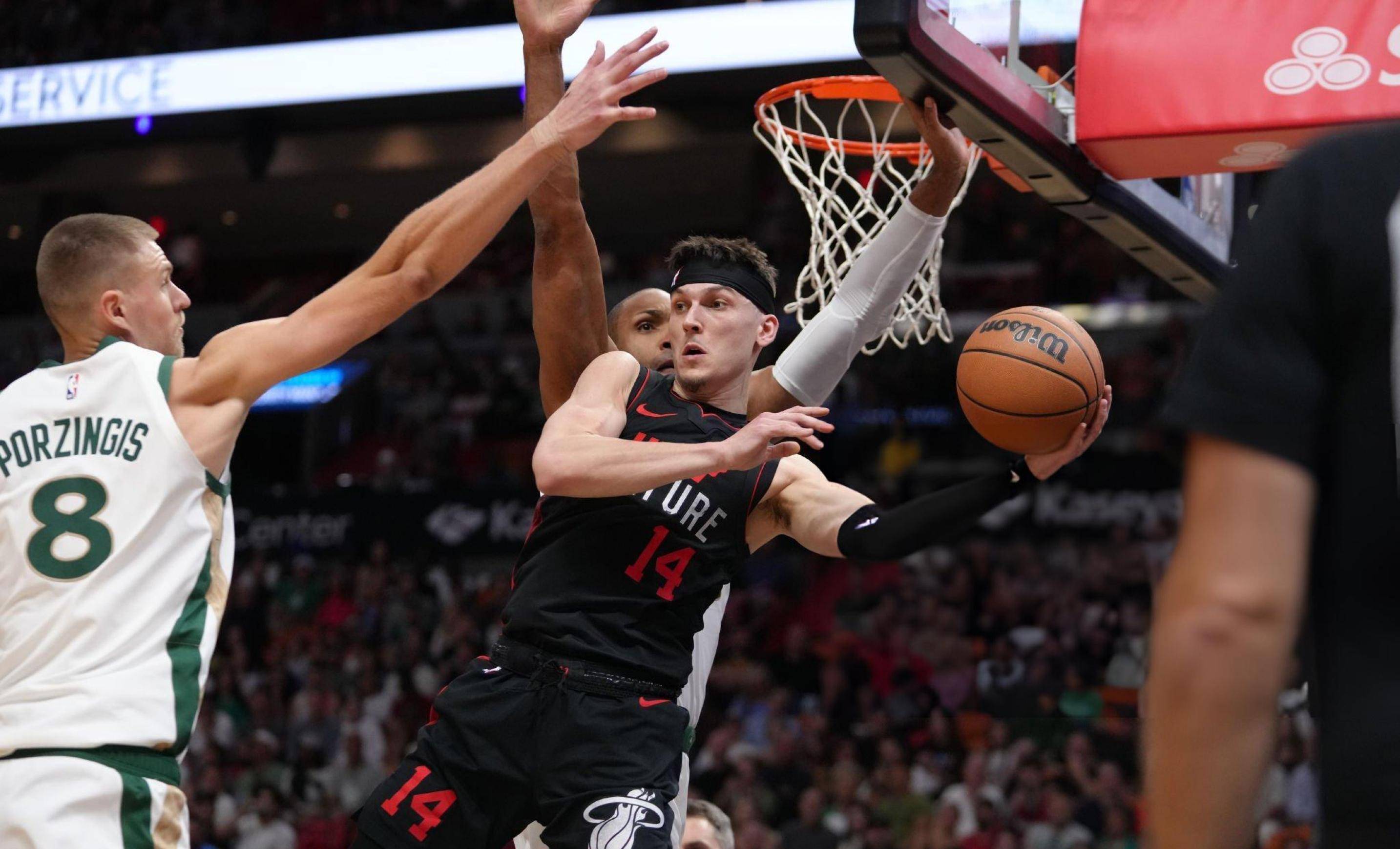 NBA赛事精采绝伦,球员技术造诣惊人!的简单介绍 NBA赛事精采绝伦,球员技术造诣惊人!的简单介绍