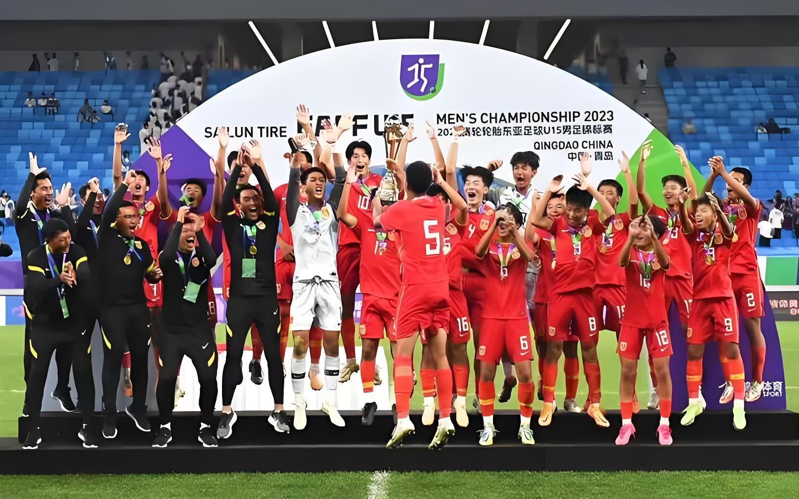 球队整体表现出色在全球比赛中