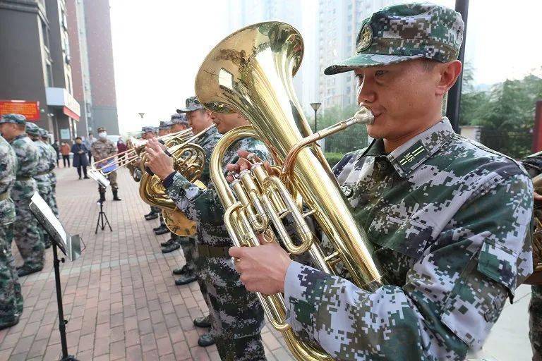 关于乌干达队士气高涨，气势如虹的信息