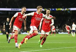 包含阿森纳高层严阵以待,阿森纳球员齐心协力备战下一场比赛的词条 包含阿森纳高层严阵以待,阿森纳球员齐心协力备战下一场比赛的词条