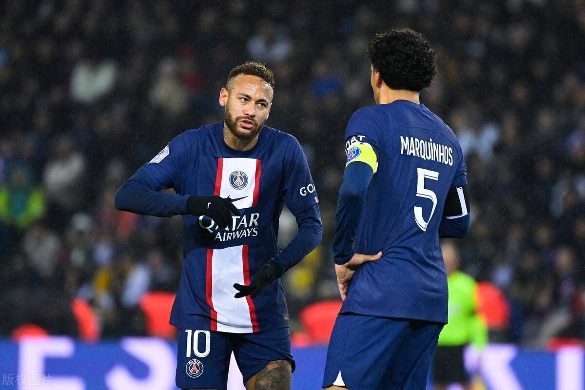 斯特拉斯堡队获得胜利的喜悦的简单介绍 斯特拉斯堡队获得胜利的喜悦的简单介绍