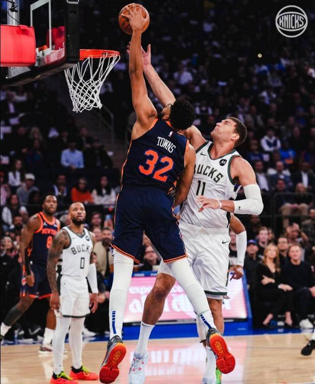 关于雄鹿再胜尼克斯,总胜场数领先全联盟的信息 关于雄鹿再胜尼克斯,总胜场数领先全联盟的信息