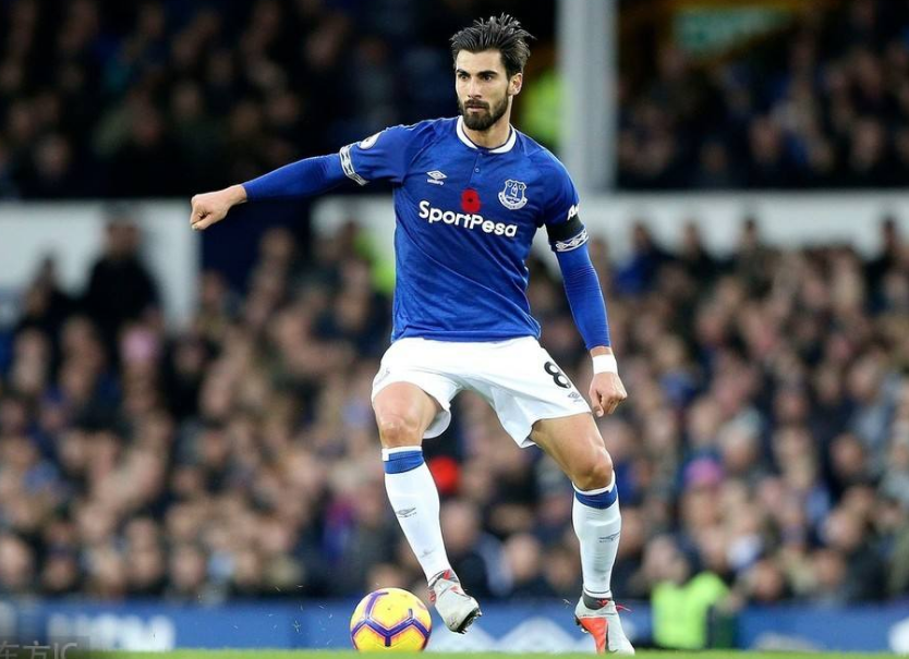 三亿体育体育课程-沃特福德主场击败对手，实力碾压拿下三分