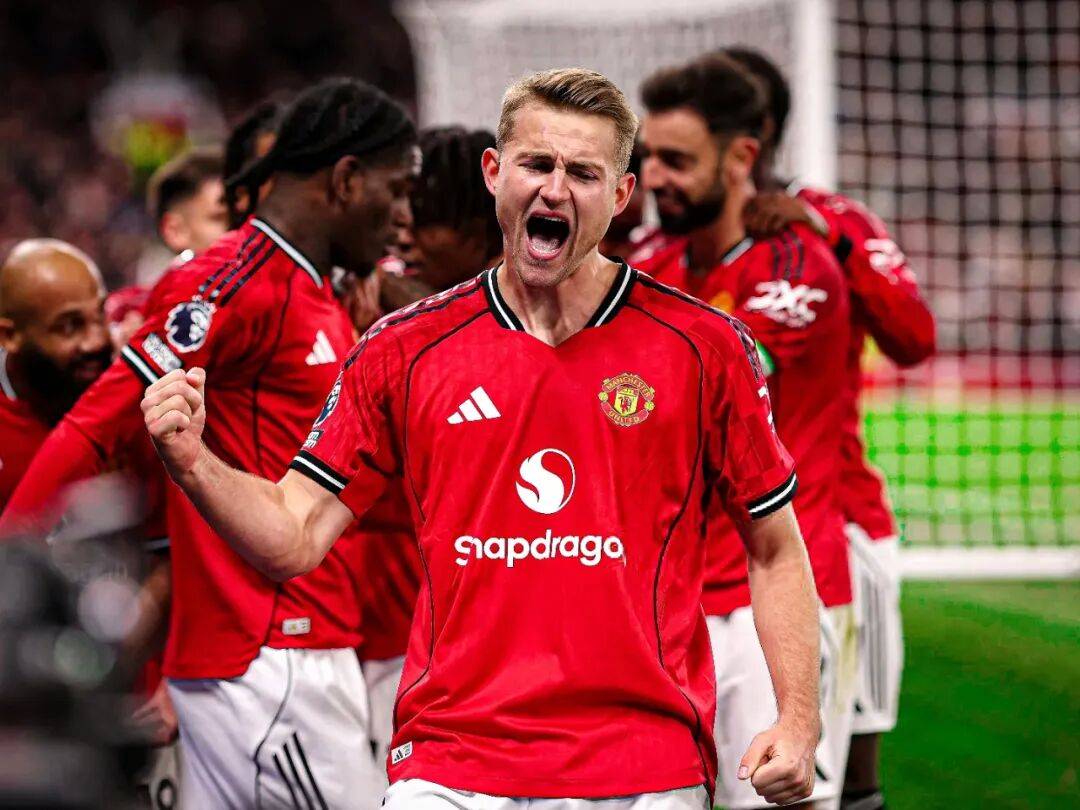 曼联后防遭遇重大人员伤退，危机四伏的简单介绍