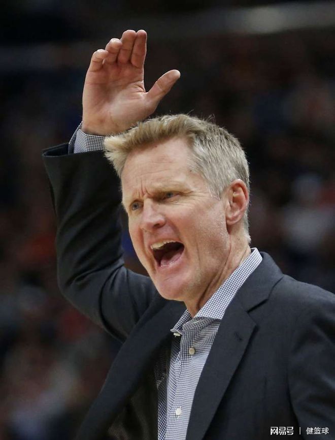 勇士队球员因纪律问题被罚款 勇士队球员因纪律问题被罚款