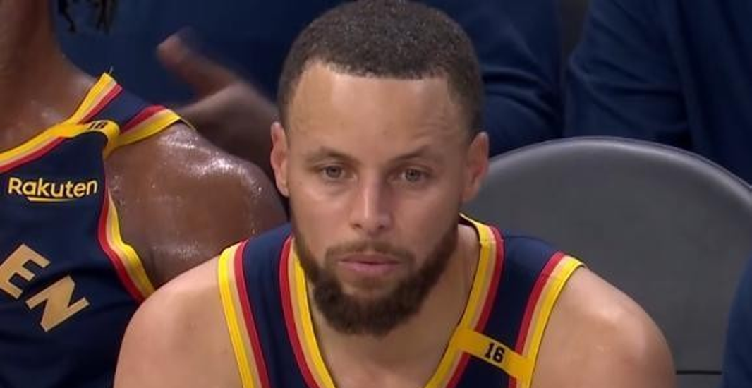 包含马刺队连胜蟒蛇，实力稳固西部前三位置的词条