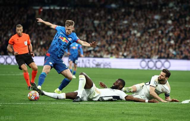 三亿体育体育官方登录入口-皇马主场失利，欧冠前景渐显阴霾的简单介绍