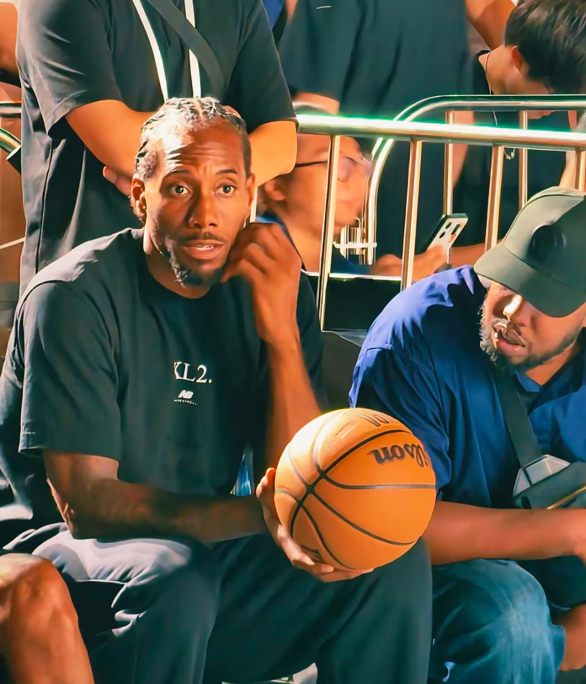 三亿体育体育新闻-猛龙vs太阳：伦纳德独揽35分，猛龙轻取太阳的简单介绍