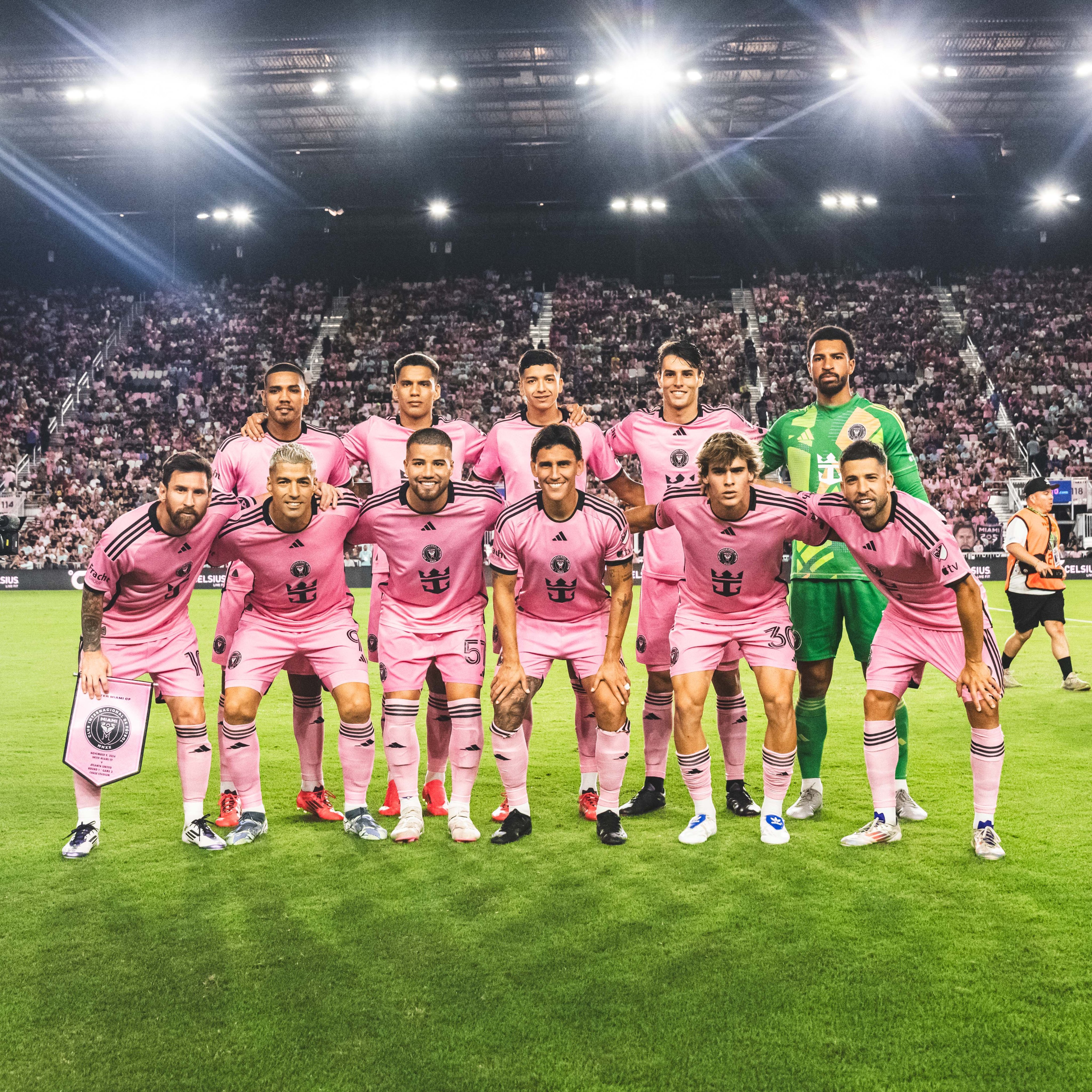 关于亚特兰大主场憾负，追赶领跑集体的信息